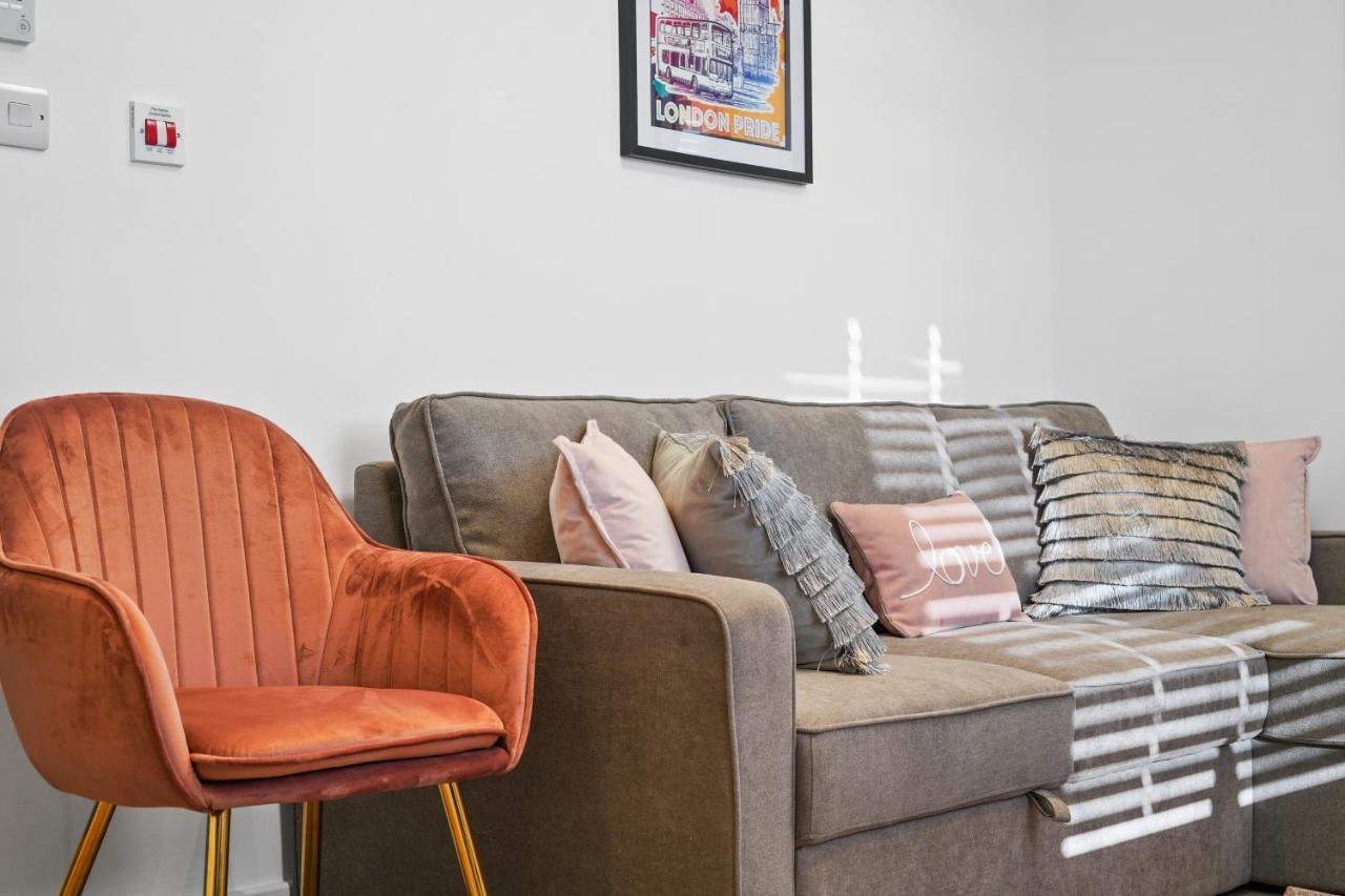 City Prime Apartments Λονδίνο Εξωτερικό φωτογραφία A sofa